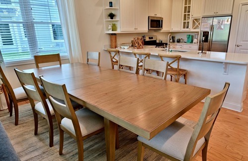Lewes House | Coastal Club * 4BR twin House w 3.5 Baths, Sleeps 10