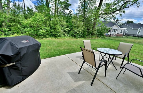 Lewes House | Coastal Club * 4BR twin House w 3.5 Baths, Sleeps 10