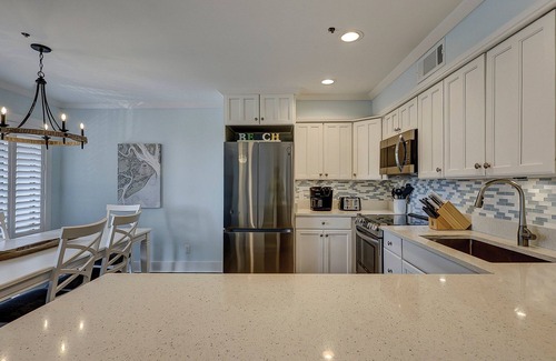 Folly Field Condo | Coastal Comfort with Ocean Views