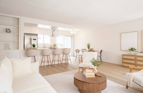 Wilshire Montana Apartment | Coastal Comfort, 2BR Montana