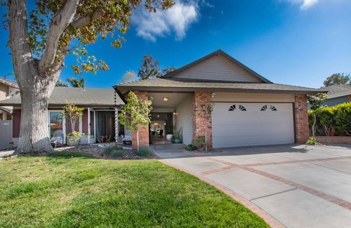 Del Mar Heights House | 🌴 Coastal Comfort Awaits — Modern 1-Bedroom Suite Near Beach in Del Mar.