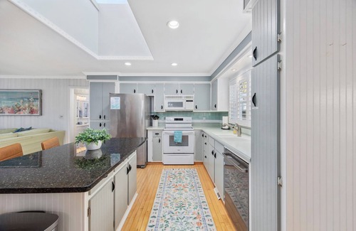 Sunset Beach House | Coastal Comfort Near Sunset Beach 3BR/2BA, Great for Families