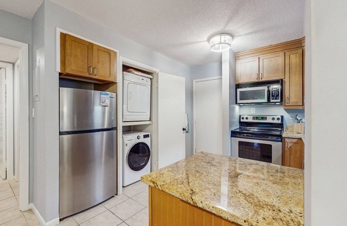 Folly Field Condo | Coastal condo with private balcony, pickle ball, tennis, pools, close to beach