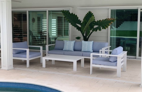 South Sarasota House | Coastal Contemporary in “The Landings” tennis community ~ Siesta Key.
