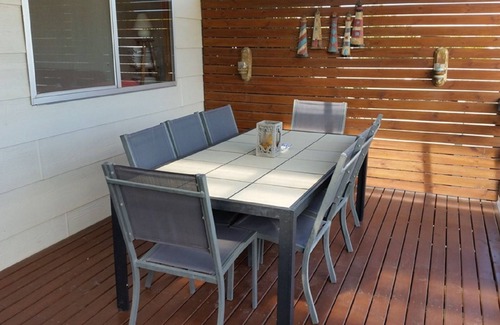 St Leonards House | Coastal Cottage - Cosy cottage only 1.5 km from St Leonards beach and town centre.