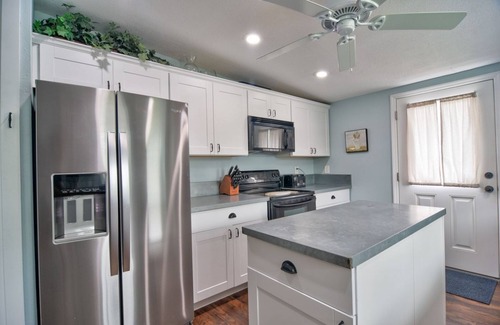 River District House | 🏖☀️Coastal Cottage minutes from Anna Maria Island & IMG🌅🏝