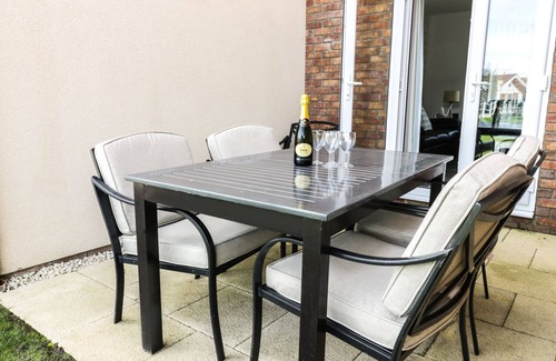 Filey House | COASTAL COTTAGE, pet friendly, country holiday cottage in Filey
