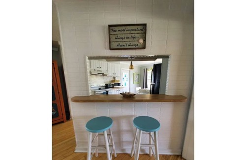 Wilmington Beach Cottage | Coastal Cottage (5min walk to beach, ample parking, dog-friendly!)