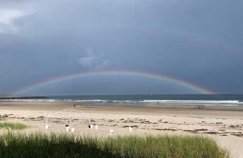 Wells House | Coastal cottage w/views - newly decorated - 1 min walk to beautiful Wells Beach!