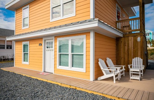 Long Beach House | Coastal Cottage Whole House