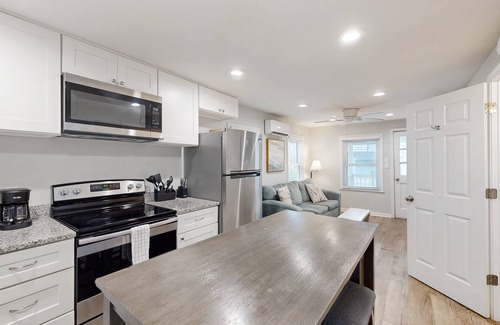 Kure Beach Cottage | Coastal cottage with short walk to the beach and fishing pier