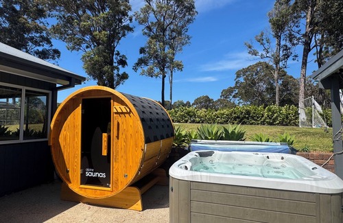 Narooma House | Coastal Country Haven | Sauna, Spa, Space & Serenity