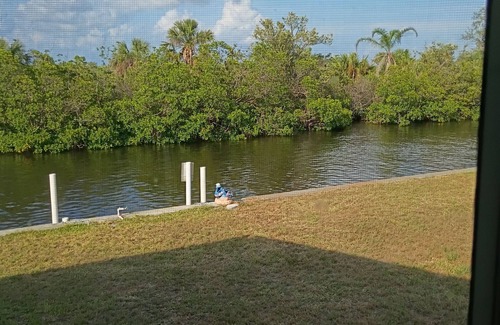 El Jobean House | Coastal, cozy home on canal in Port Charlotte!