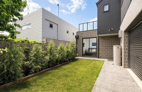 Torquay House | 'Coastal Elegance, Torquay'