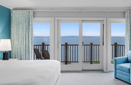 Jamestown Resort | Coastal Escape: 2-Bedroom Suite at Wyndham Newport Overlook