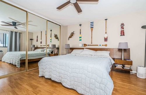 Lincoln Acres Condo | Coastal Escape: Luxurious Condo in San Diego!
