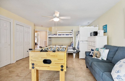 Croatan Beach House | Coastal Escape - Pool Table, Grills, Walk to Beach