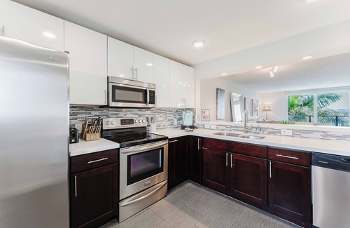 Boca Raton Condo | Coastal Escape Pool Beach Boca Raton