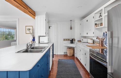 Barnstable House | Coastal Estate With Heated Pool and Tennis!