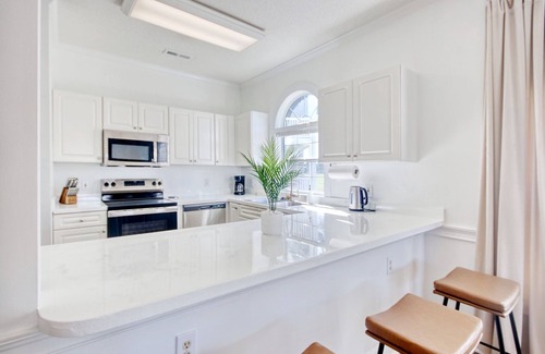Central Myrtle Beach Condo | Coastal Fairways Golf Course Condo 5 Min to Beach