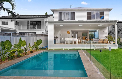 Cronulla House | Coastal family haven with private pool and walking distance to beach.