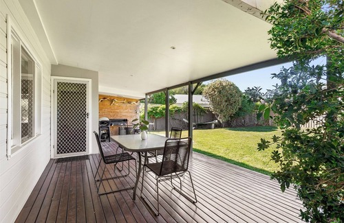 Dawesville House | Coastal-Family-Pet Friendly- Seaside Living-Getaway