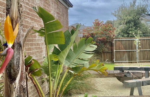 Point Lonsdale Villa | Coastal Get Away -10 mins from beach, bike trails, Lake Vic, shops, wineries!
