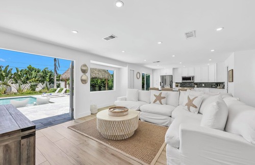 Naples Park House | Coastal Getaway w/Pool, Spa & Tiki Lounge
