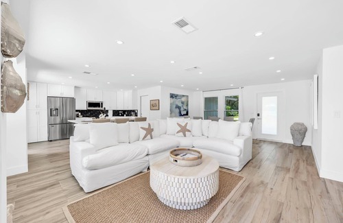 Naples Park House | Coastal Getaway w/Pool, Spa & Tiki Lounge