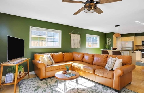 Ventura House | Coastal Getaway W/Spa