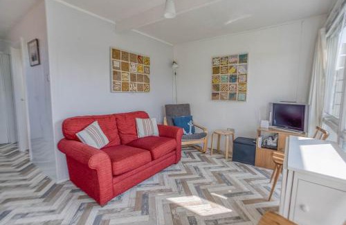 Heacham House | Coastal Glow - Coastal chalet close to beach - Crabpot Cottages Hunstanton
