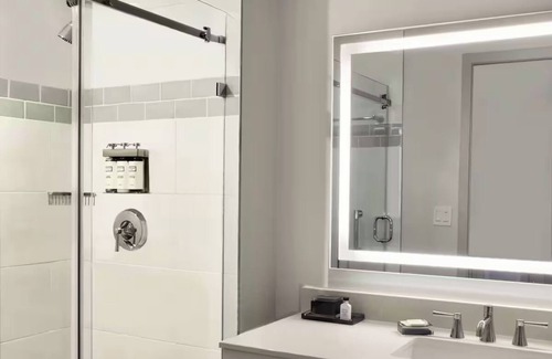 Central Beach Hotel | Coastal Haven: Oceanfront Room, Pool, Minutes from Fort Lauderdale Beach & Fun