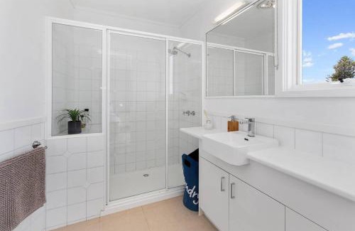 Skenes Creek House | COASTAL HAVEN - panoramic ocean views