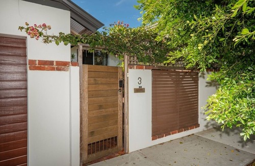 Mosman Park House | Coastal Hideaway; a cosy 3BR home ideal for relaxing retreats or family gatherings