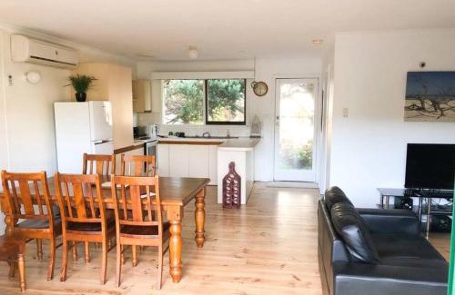 Venus Bay House | Coastal Hideaway - Venus Bay (1st Estate)