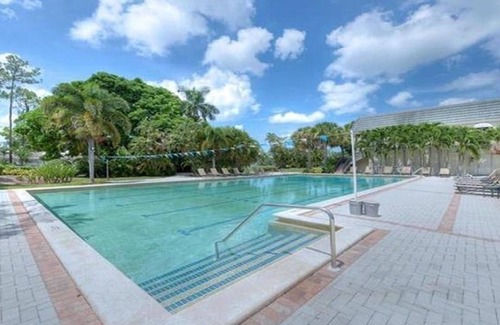 Central Naples Condo | COASTAL HOME II 2bed 2bath 1st #floor with LAKE #VIEW in Naples Bath and Tennis