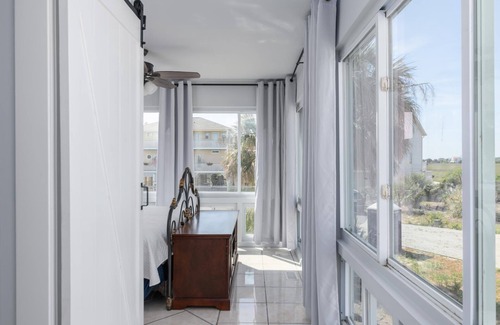 Beachwalk House | Coastal Home with Screened In Porch & Access to Harbor Island Amenities