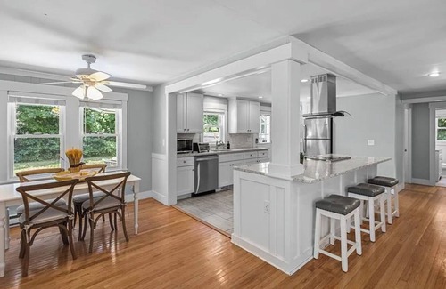 Narragansett House | Coastal Living Meets Modern Comfort!