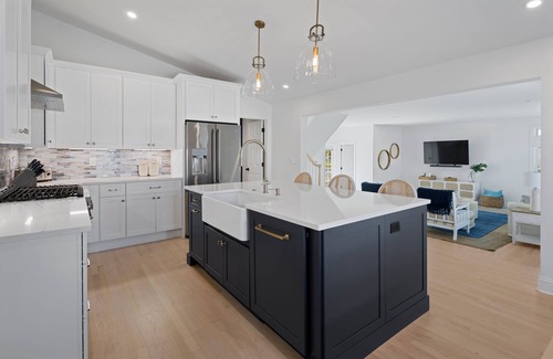 Devon House | Coastal Milford Retreat