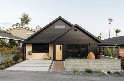 Pismo Beach House | Coastal Modern home in lovely Shell Beach steps away from beach access