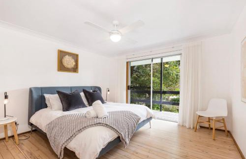 Callala Beach House | Coastal Oasis - Pet Friendly - 6 Mins Walk to Beach