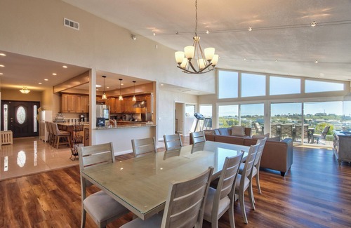 Coastal San Pedro House | Coastal Ocean Breeze and Views