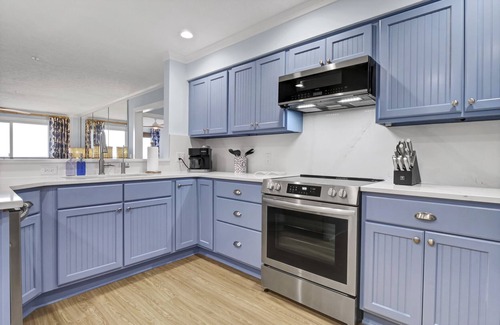 Shell Island Condo | Coastal Paradise: 2 Pools, Tennis Court, Beach Access!