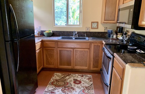 Keaau House | Coastal Paradise Point Home with Swimming Pond-15% Discount on Winter bookings