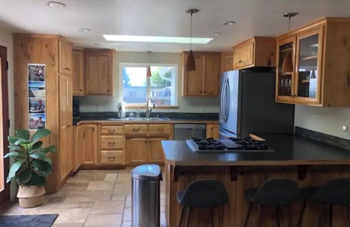Westhaven-Moonstone House | Coastal Refuge, *Hot Tub,* Close to Town.
