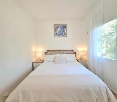 Silver Sands Apartment | Coastal Retreat In Silver Sands