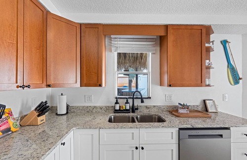Madeira Beach House | Coastal Retreat Near John’s Pass Village