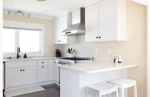 Morehead City House | Coastal Retreat w/Boat Parking and Large Private Backyard