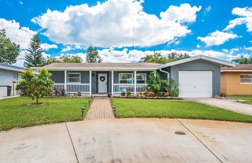 Seminole House | Coastal Ridge - Gulf Coast Family Funhouse!