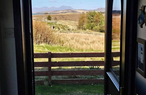 Laide House | Coastal,Rural& Cosy!NC500,Byforest with plenty wildlife,Home from home!